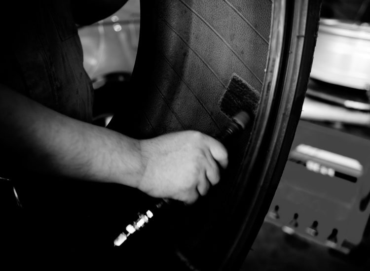 Come riparare i pneumatici in sicurezza